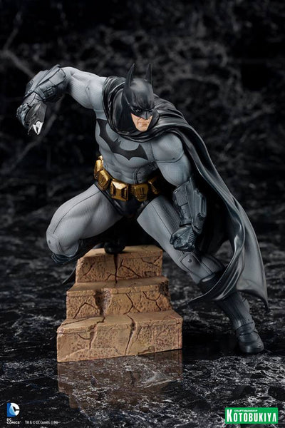 Batman Arkham City - Batman ArtFx+ Statue - Cyber City Comix