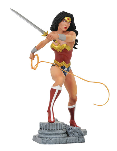 DC Gallery - Wonder Woman Lasso Comic Pvc statue